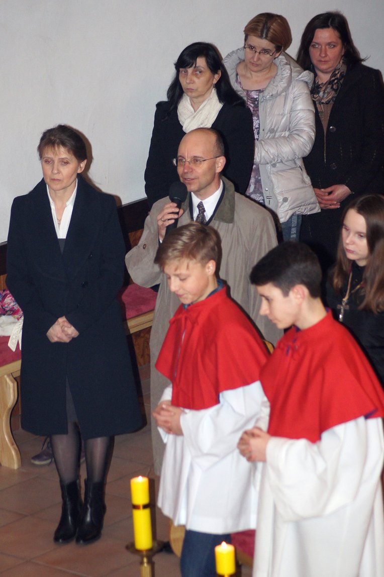 14.03.2016 - ks.bp Andrzej Siemieniewski udziela Sakramentu bierzmowania