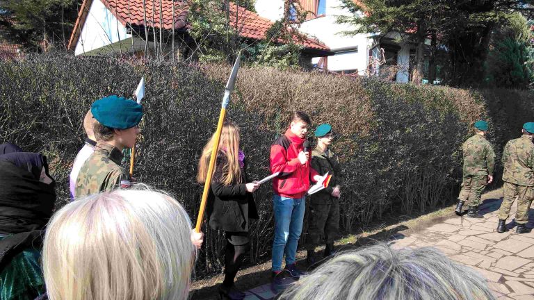 18.03.2016r.zakończenie rekolekcji dla Gim. nr 39 - Misteria Męki Pańskiej przygotowane przez Katolickie LO im. bł. E. Bojanowskiego w Henrykowie