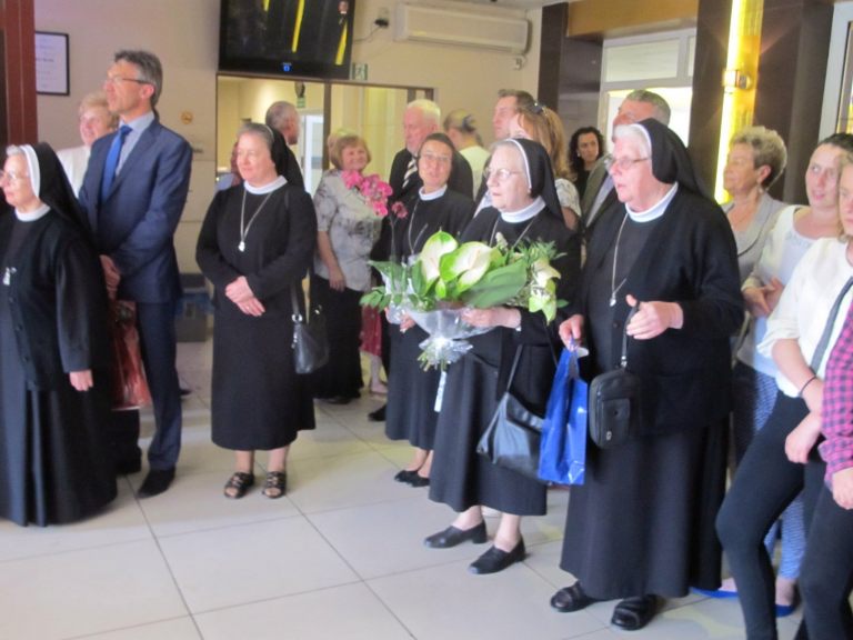 21 V 2016 - 25 rocznica święceń kapłańskich Proboszcza ks. Jana Adamarczuka - składanie życzeń