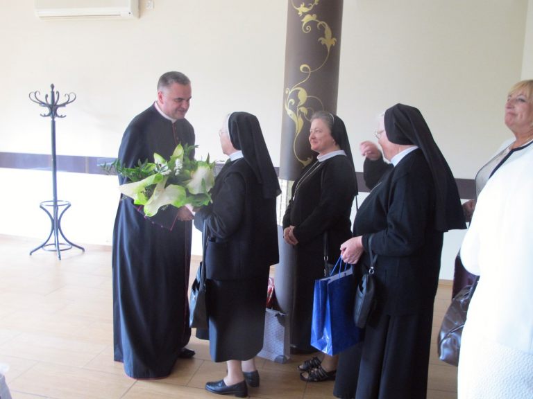 21 V 2016 - 25 rocznica święceń kapłańskich Proboszcza ks. Jana Adamarczuka - składanie życzeń