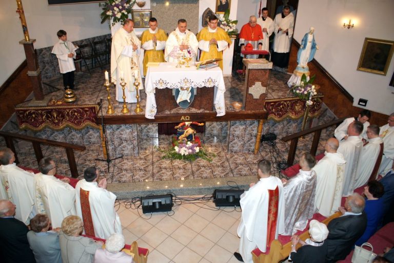 21 V 2016 - uroczysta Msza św. dziękczynna z okazji 25 rocznicy święceń kapłańskich Proboszcza ks. Jana Adamarczuka