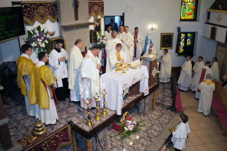 21 V 2016 - uroczysta Msza św. dziękczynna z okazji 25 rocznicy święceń kapłańskich Proboszcza ks. Jana Adamarczuka