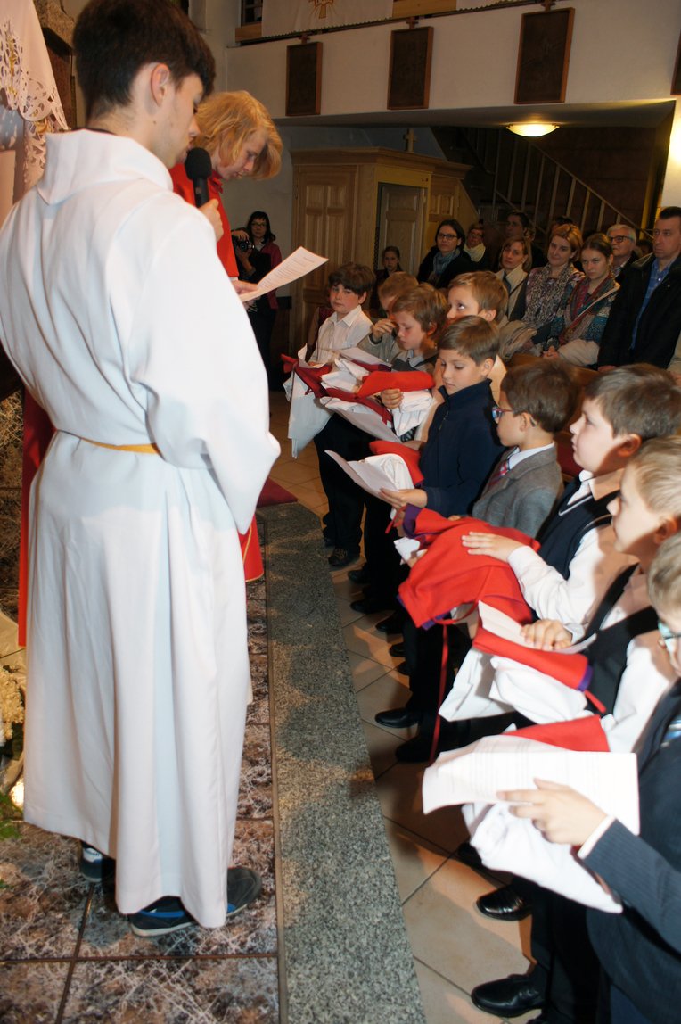 Przyjęcie kandydatów na ministrantów do Liturgicznej Służby Ołtarza - 15.05.2016 - Uroczystość Zesłania Ducha Świętego