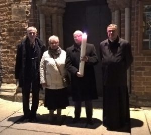 Ks. Jan i delegacja parafii.